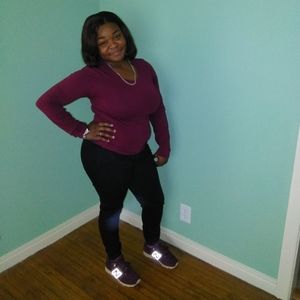 Meet your Posher, Alexis